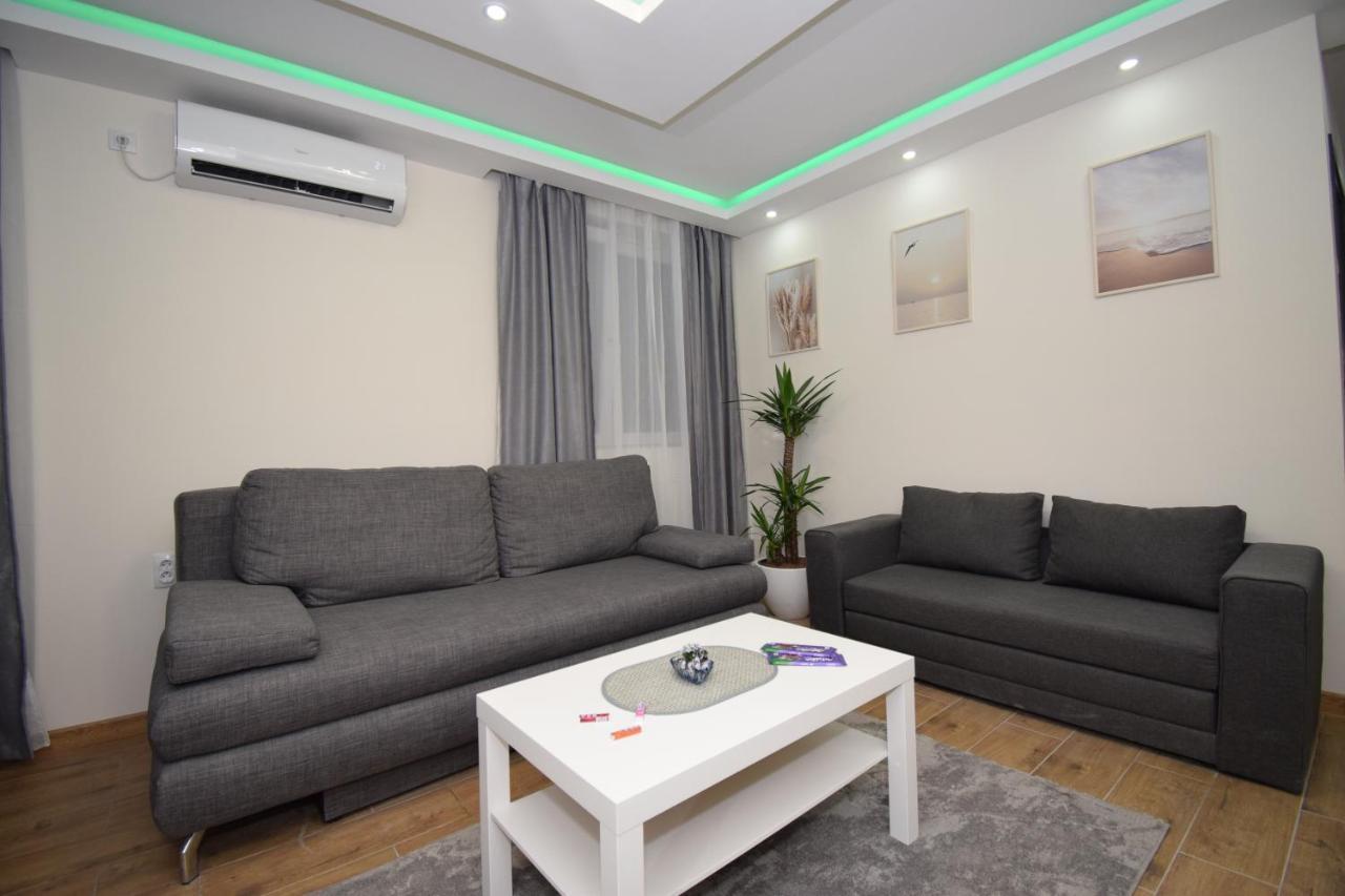 Apartments Wolf Белград Экстерьер фото